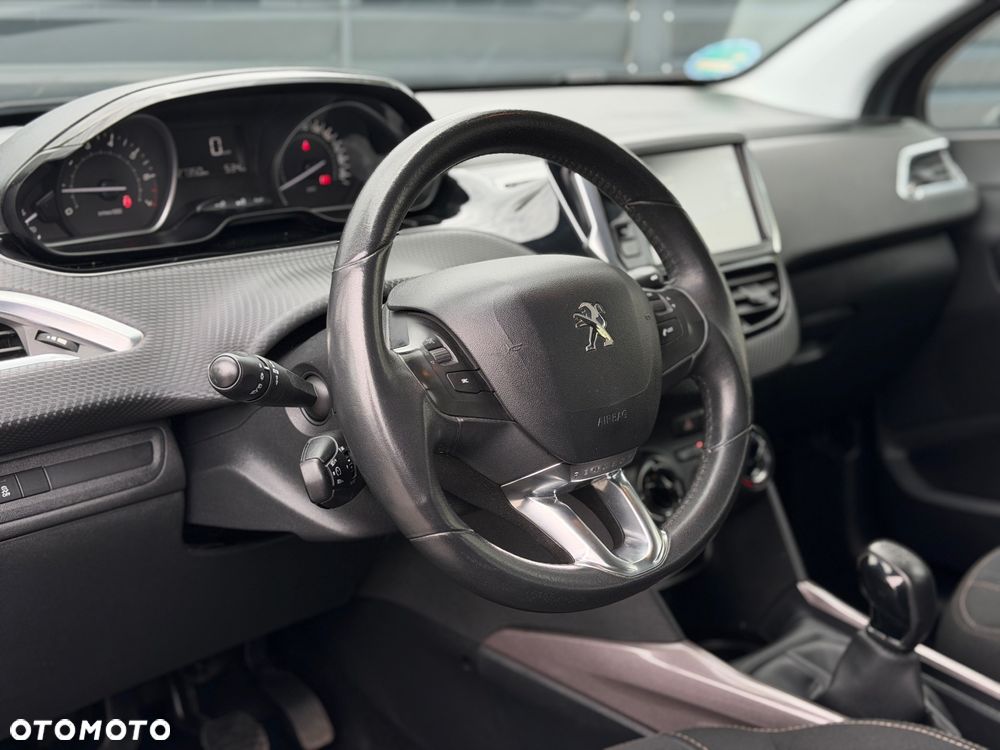 Peugeot 2008 - 8