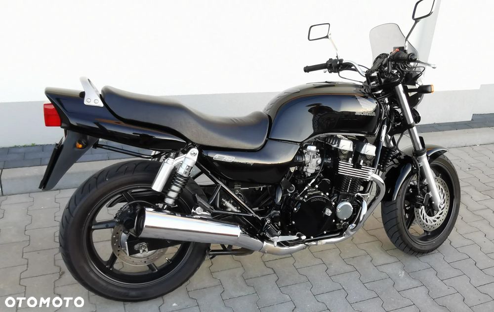 Honda CB - 4