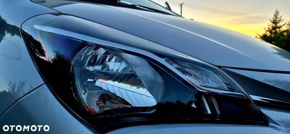 Toyota Yaris - 20