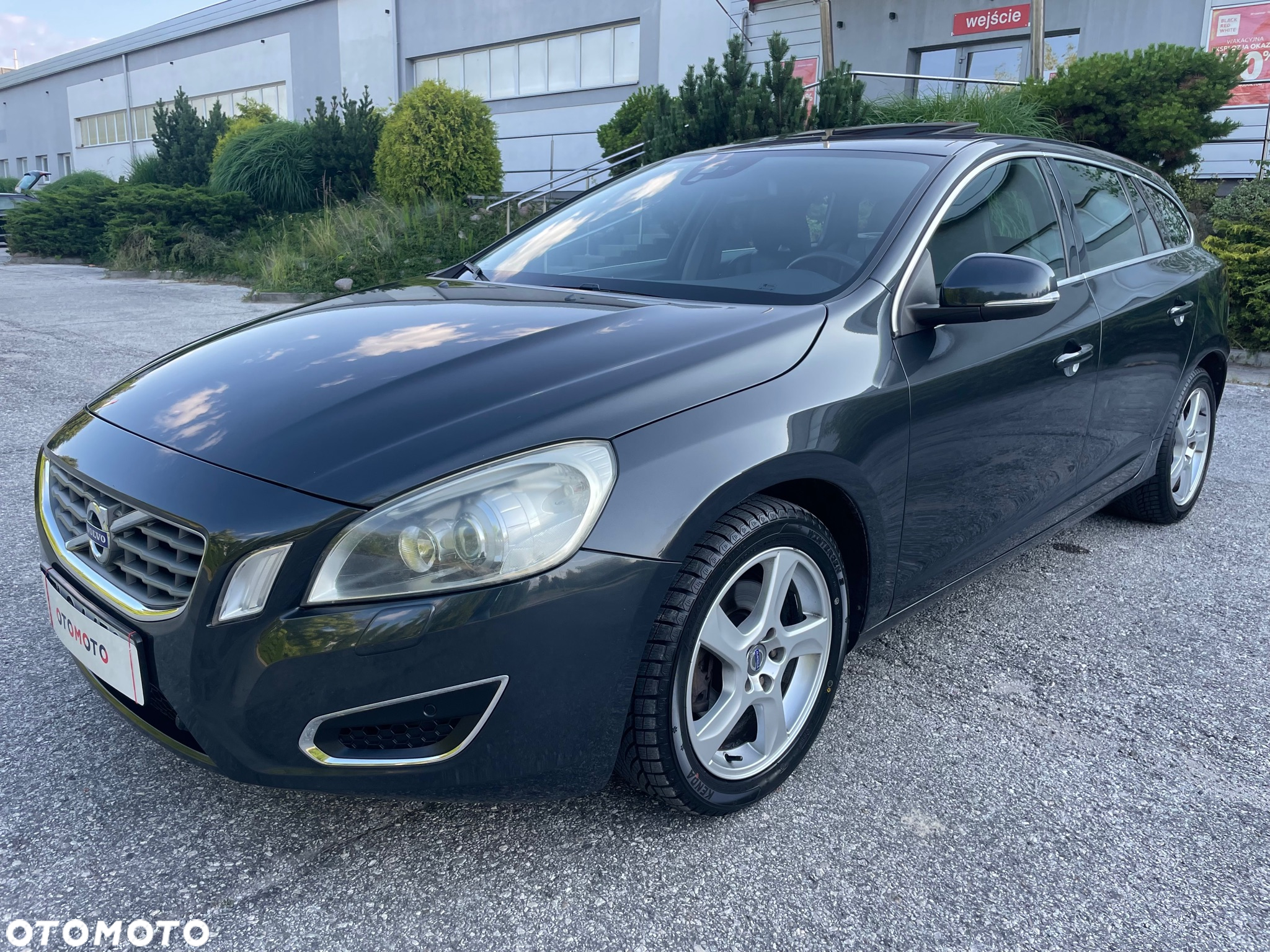 Volvo V60 D3 Geartronic Summum - 25