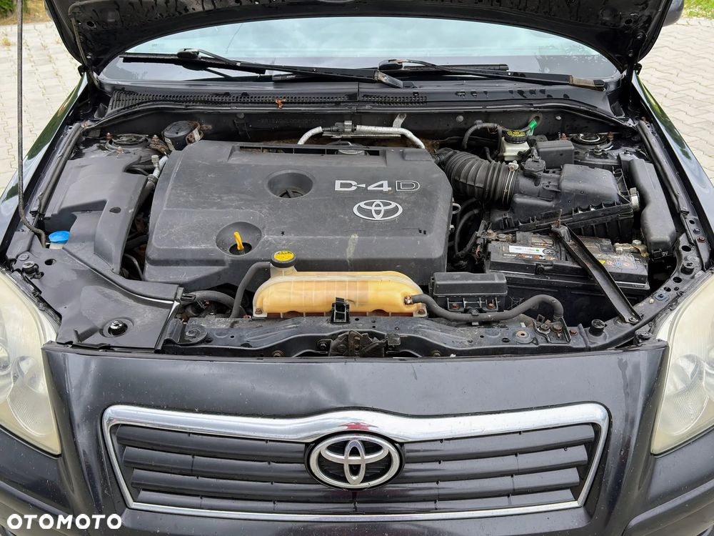 Toyota Avensis ver-2-2-d--4d-sol - 10