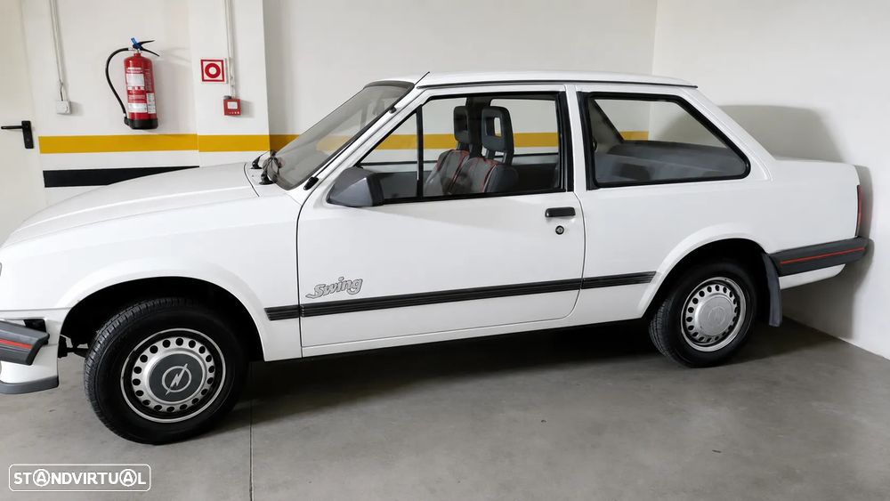 Opel Corsa 1.2 Joy - 2