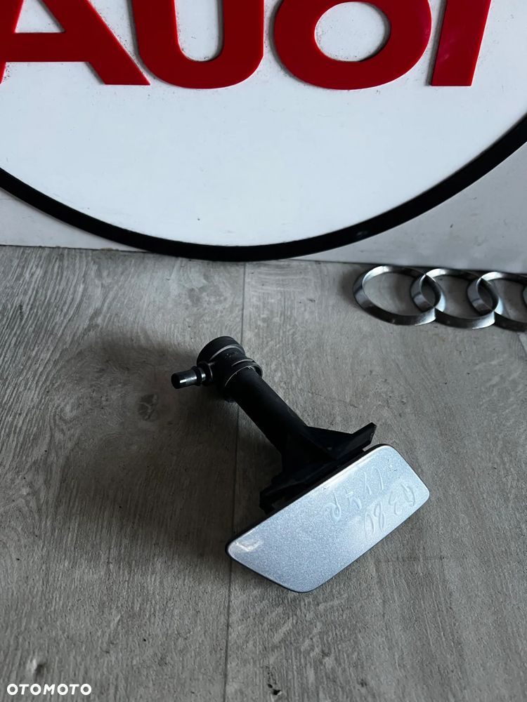 SPRYSKIWACZ ZASLEPKA ZDERZAKA AUDI Q3 8U S-Line 8U0955102C ZAŚLEPKA SPRYSKIWACZA LX7R - 1