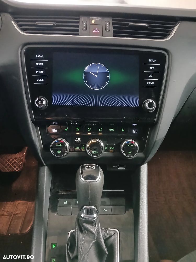 Skoda Octavia 2.0 TSI DSG Style - 12