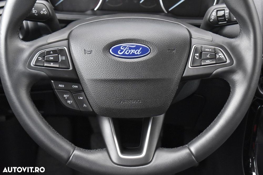 Ford EcoSport - 26