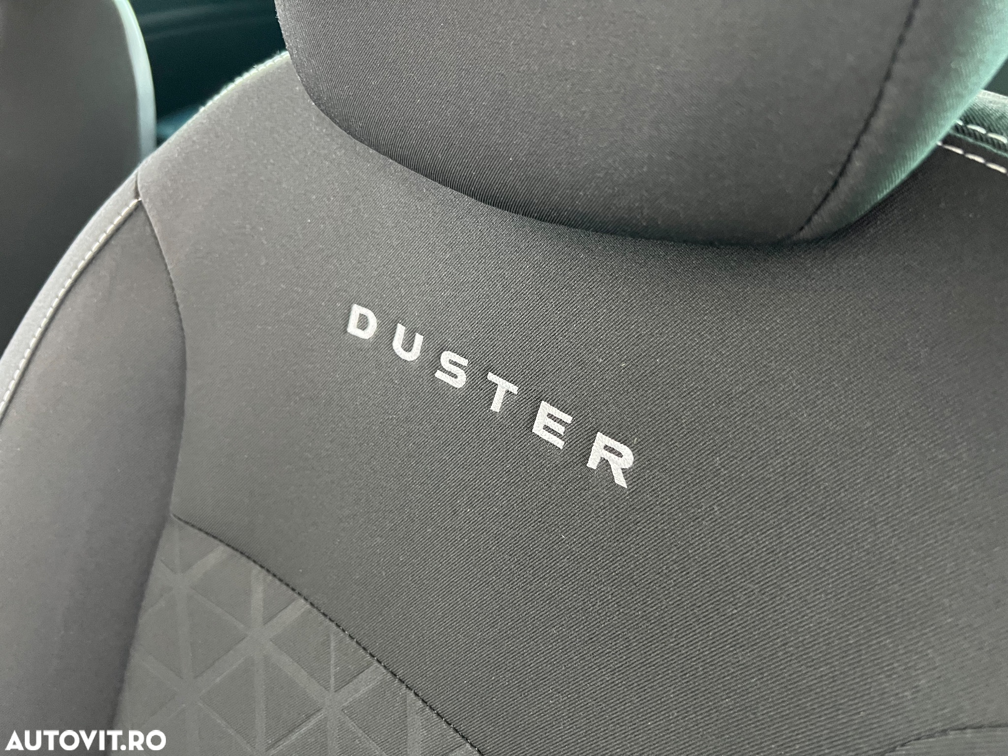 Dacia Duster 1.5 dCi 4x2 Laureate - 13