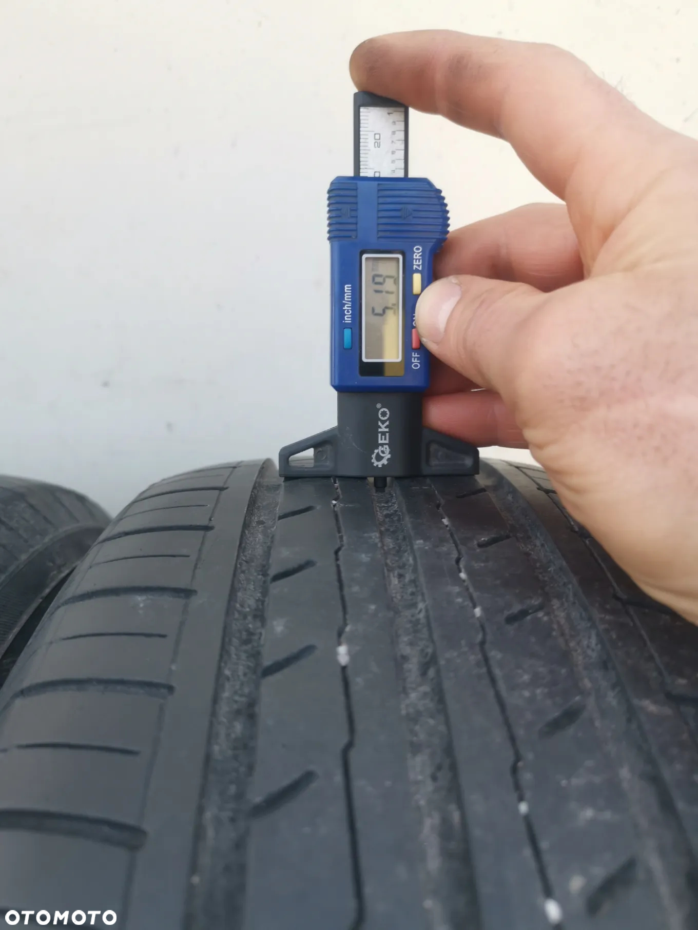 KOŁA ALUFELGI VW SKODA SEAT AUDI R14 5x100 ET 38 6Jx Otwór  Centrujący 68 mm OPONY LETNIE 185/60 R14 - 16