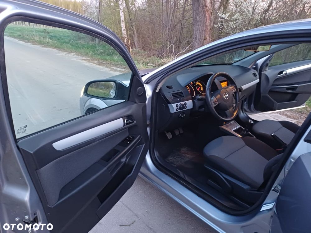 Opel Astra 1.6 Start - 14