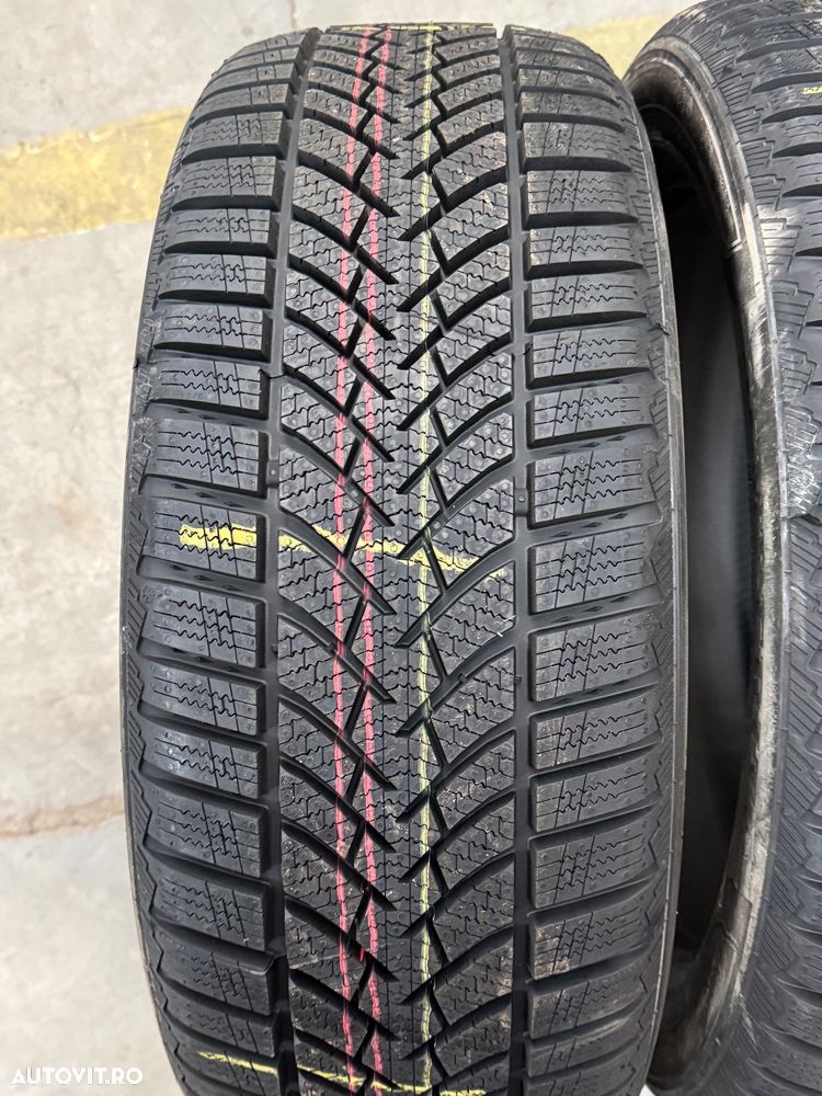 Vând 2 anvelope 215/50/18 semperit de iarnă noi - 2