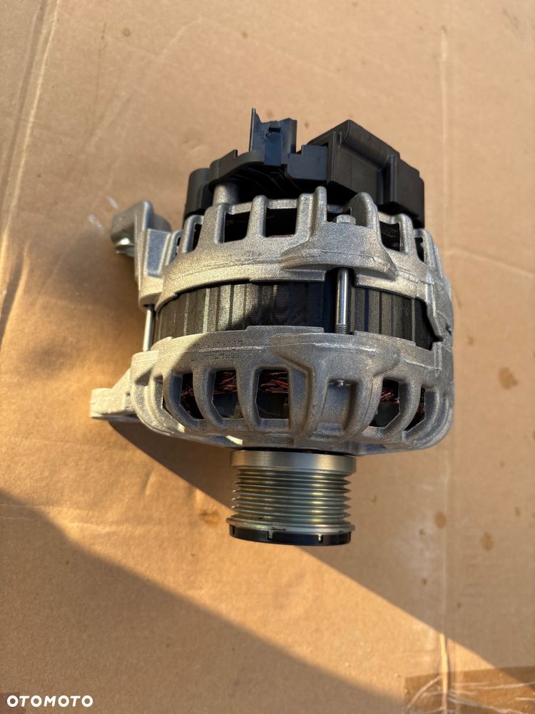 Alternator Iveco Daily 3.0 5801580939 nowy oryginał - 1