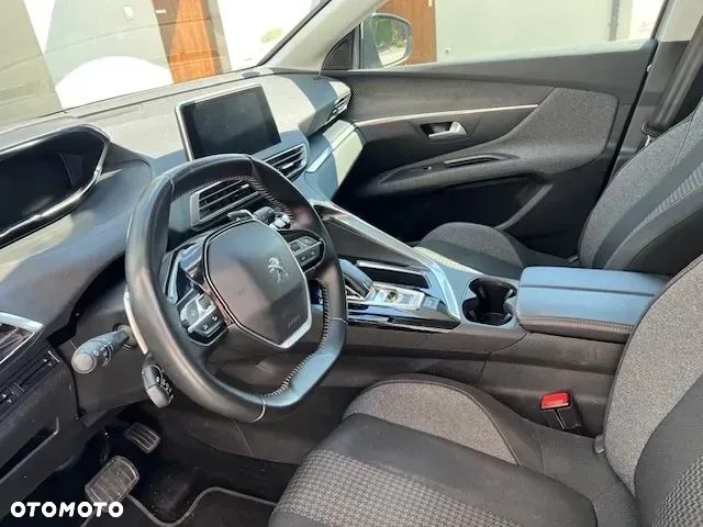 Peugeot 3008 1.5 BlueHDi Active S&S EAT8 - 8
