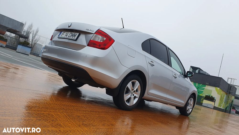 Skoda RAPID 1.2 TSI Style - 29