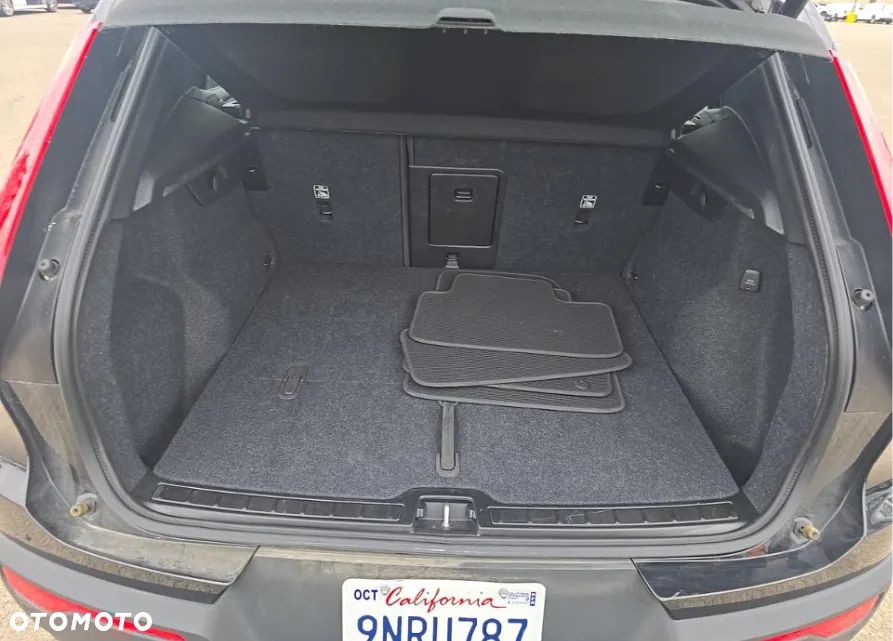 Volvo XC 40 - 12
