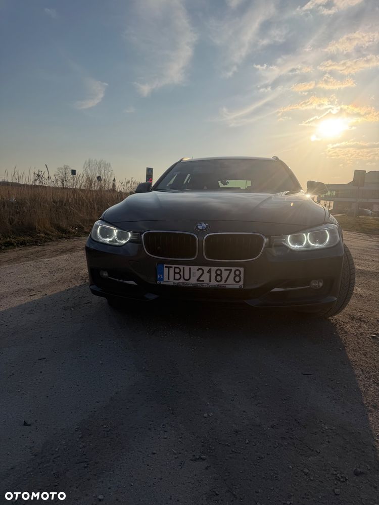 BMW Seria 3 330d xDrive M Sport - 16