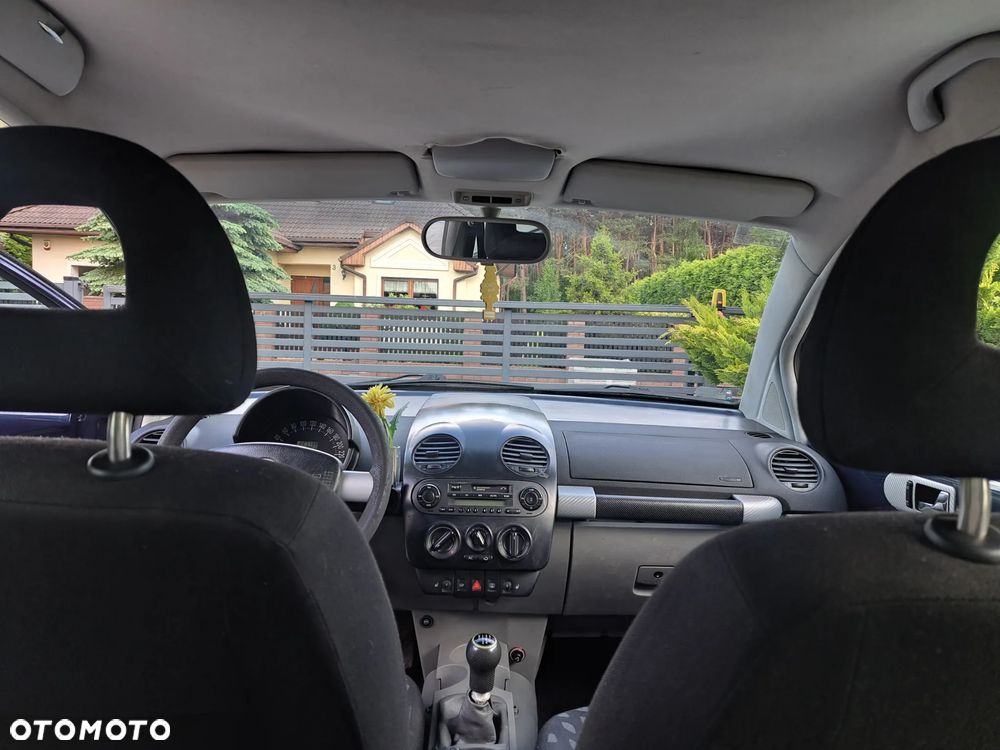Volkswagen New Beetle 2.0 - 14