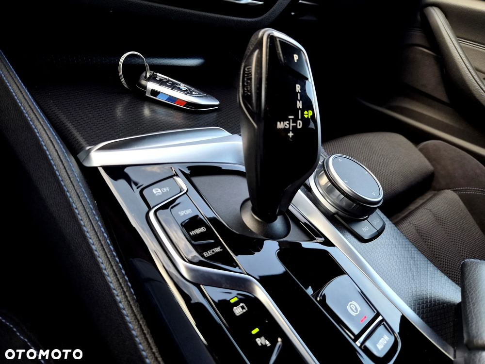 BMW Seria 5 530e M Sport sport - 23