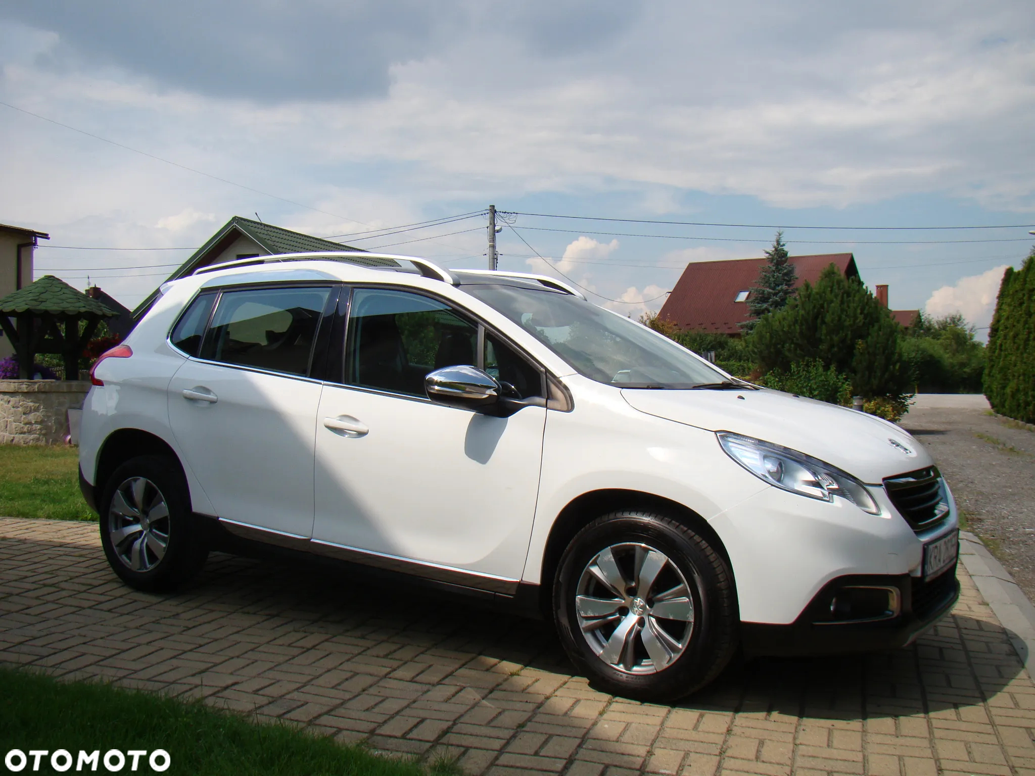Peugeot 2008 - 12