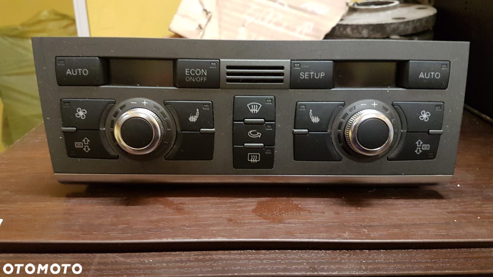 Panel nawiewu klimatyzacji AUDI A6 C6 4F1820043J - 1