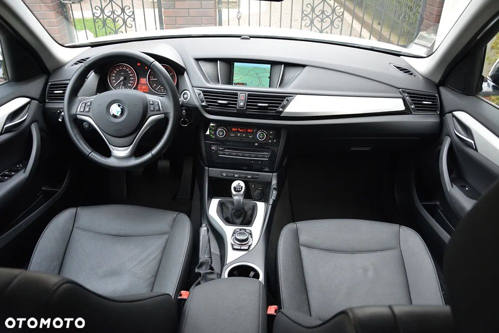 BMW X1 sDrive16d Sport Line - 5