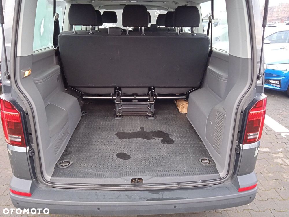 Volkswagen Caravelle - 16