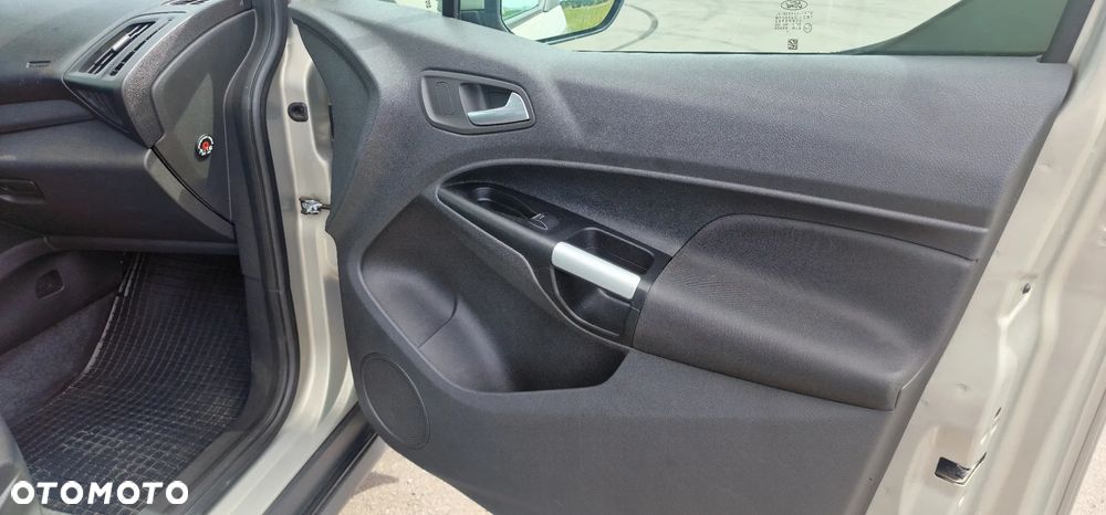 Ford Tourneo Connect Gr 1.5 TDCi Titanium - 22