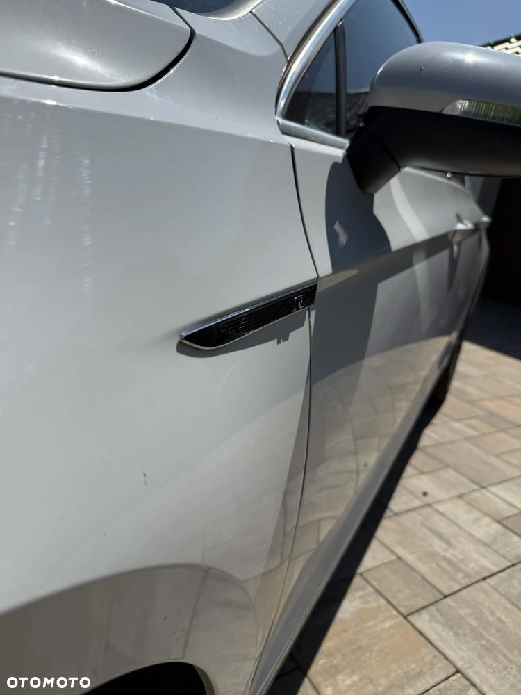 Volkswagen Passat 2.0 TSI Elegance DSG - 15