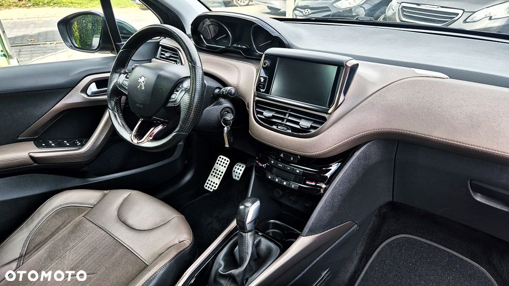 Peugeot 2008 1.6 VTi Allure - 38