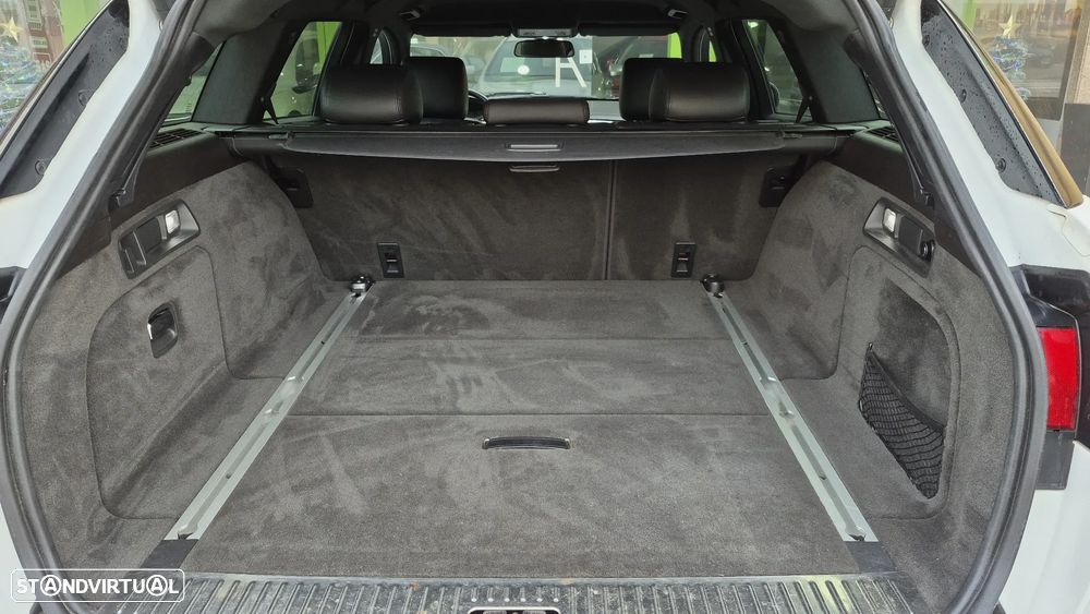 Jaguar XF Sportbrake 2.2 - 19