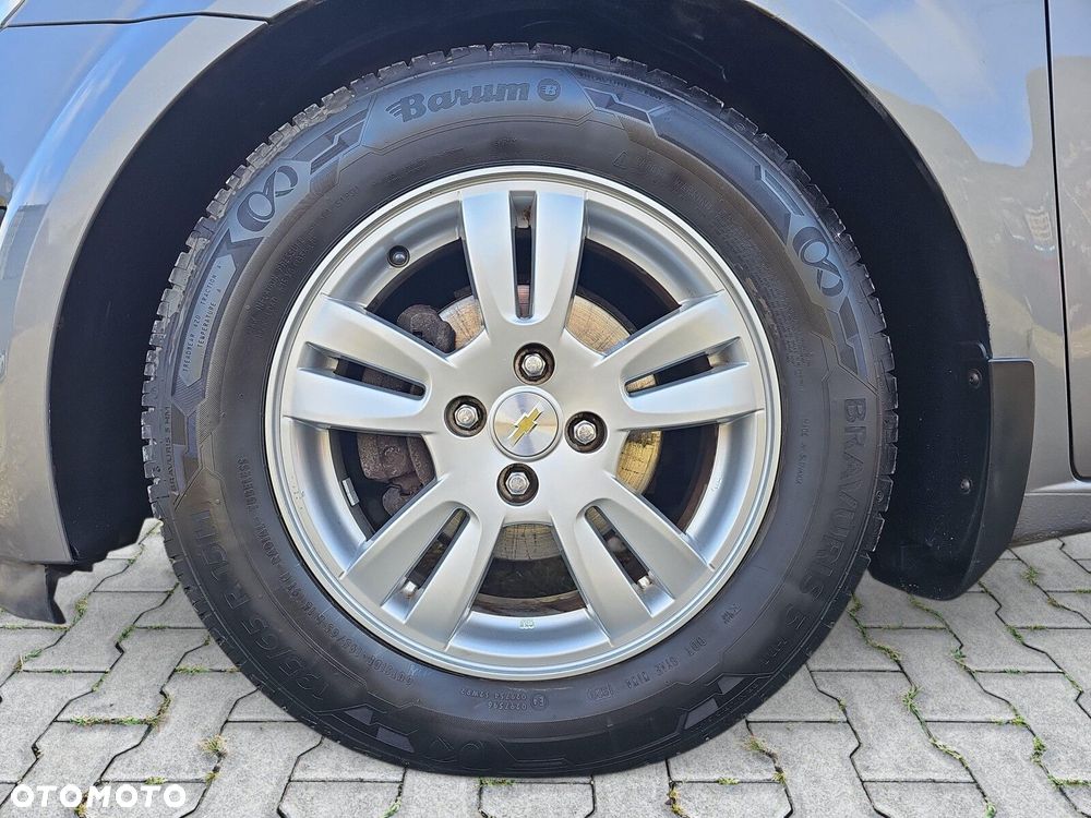 Chevrolet Aveo - 10