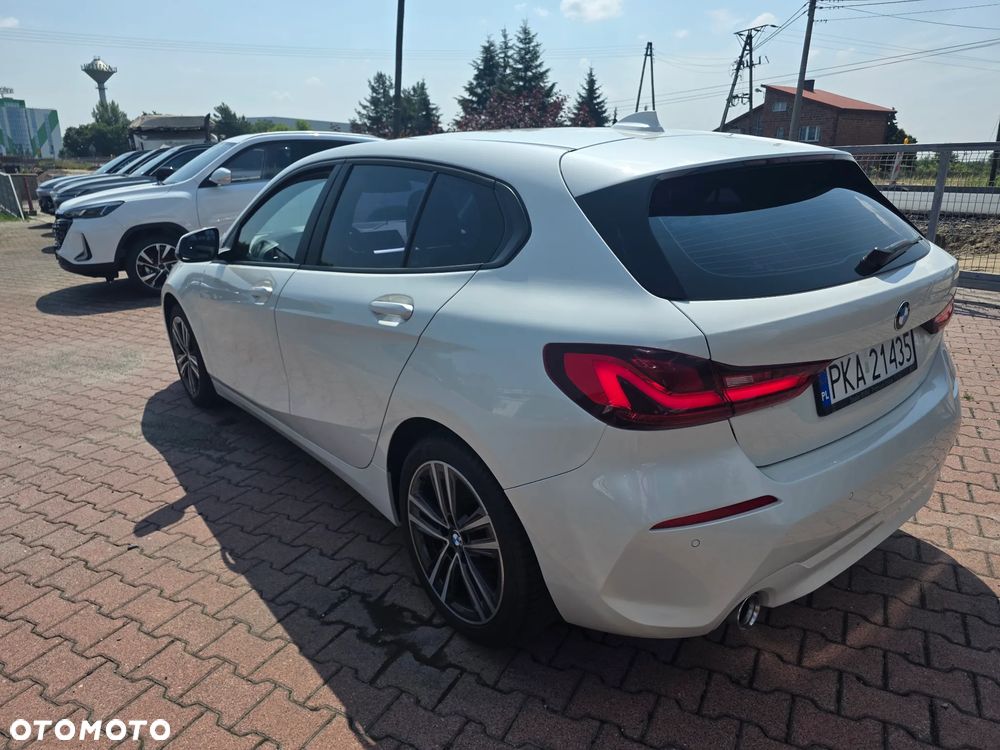 BMW Seria 1 116d Edition Metropolitan - 8