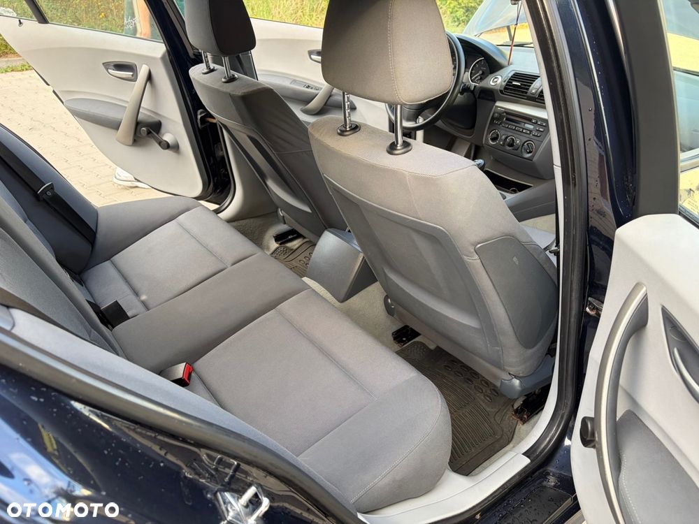 BMW Seria 1 116i - 11