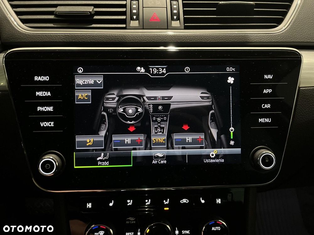 Skoda Superb 1.5 TSI Ambition DSG - 19