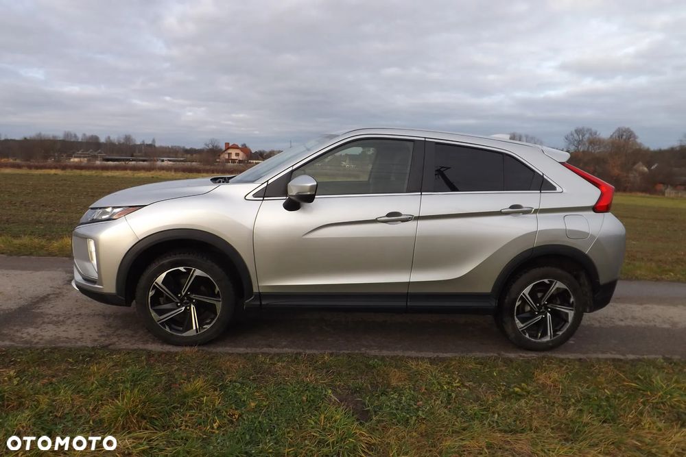 Mitsubishi Eclipse Cross 1.5 T-MIVEC (ClearTec) CVT 4WD Plus - 4