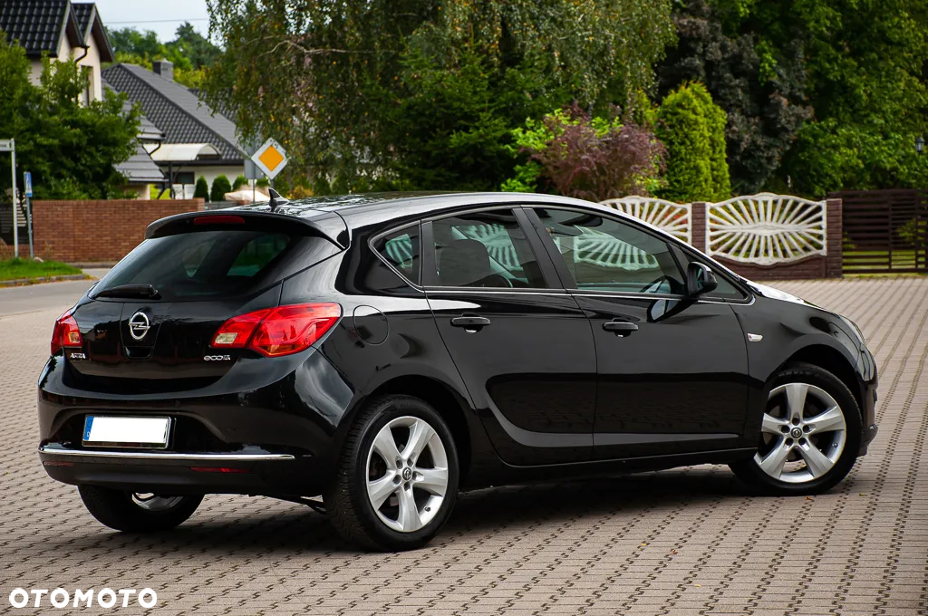 Opel Astra 1.4 Turbo Cosmo - 13