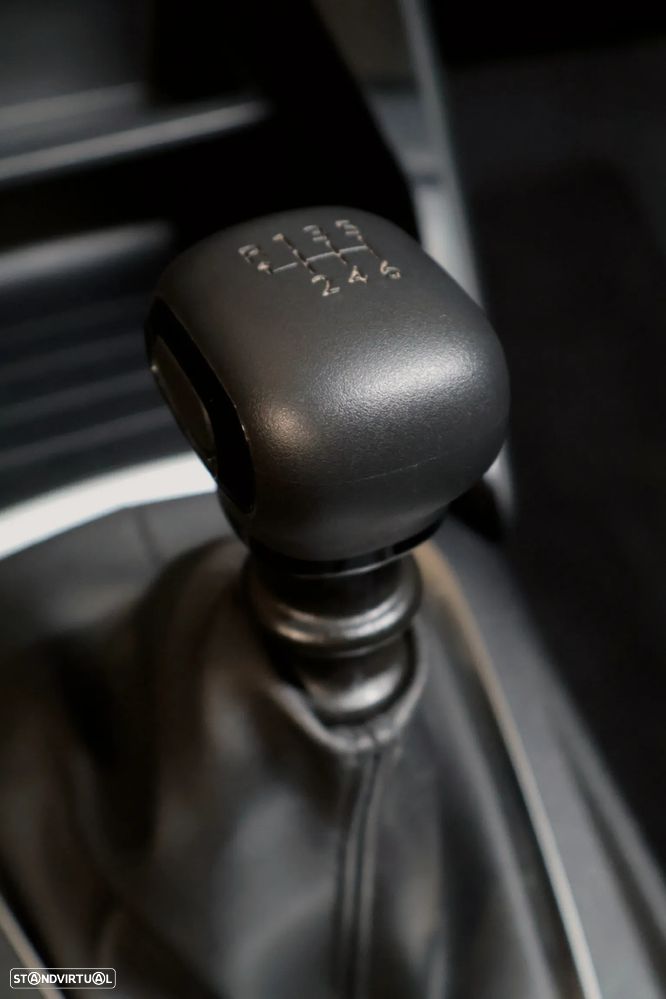 Peugeot 208 1.2 PureTech Active Pack - 13