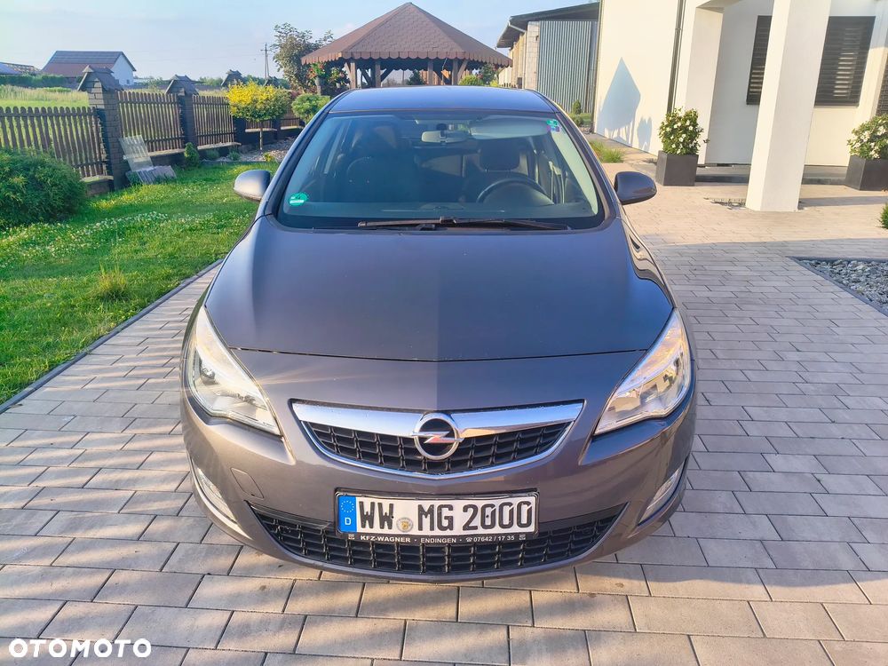 Opel Astra - 2