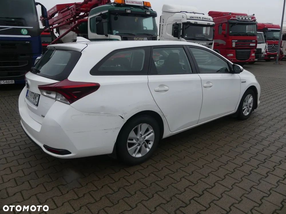 Toyota Auris - 14