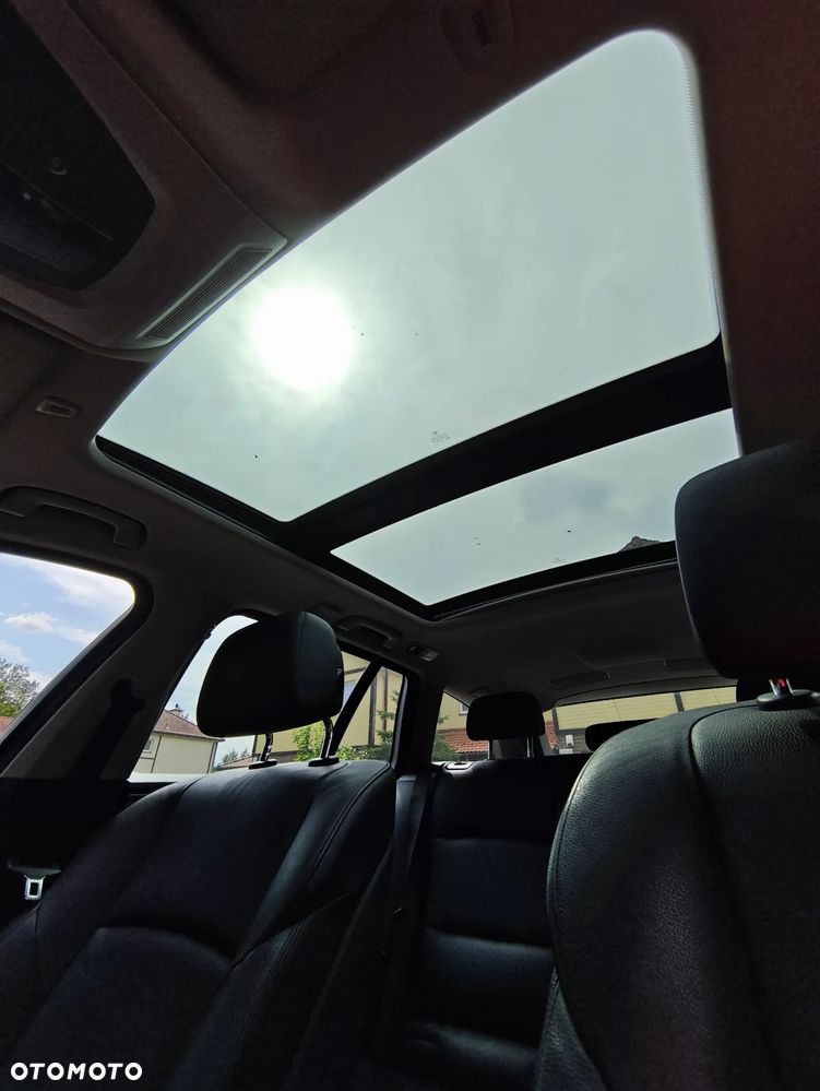 BMW Seria 5 525d xDrive Luxury Line - 6