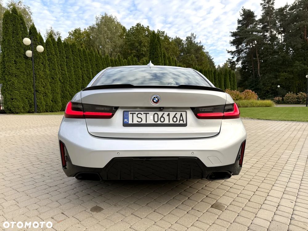 BMW Seria 3 330i Sport - 19