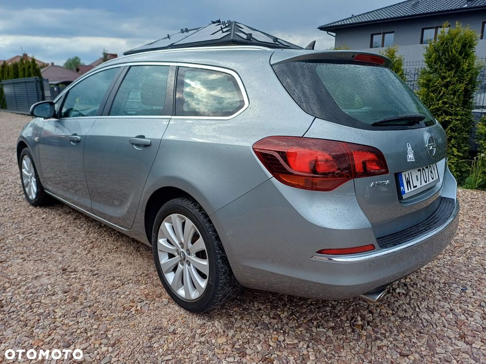 Opel Astra 1.4 Turbo Cosmo - 14