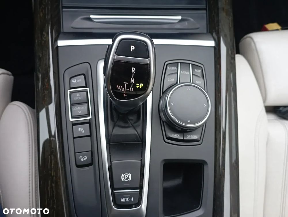 BMW X5 xDrive25d - 15