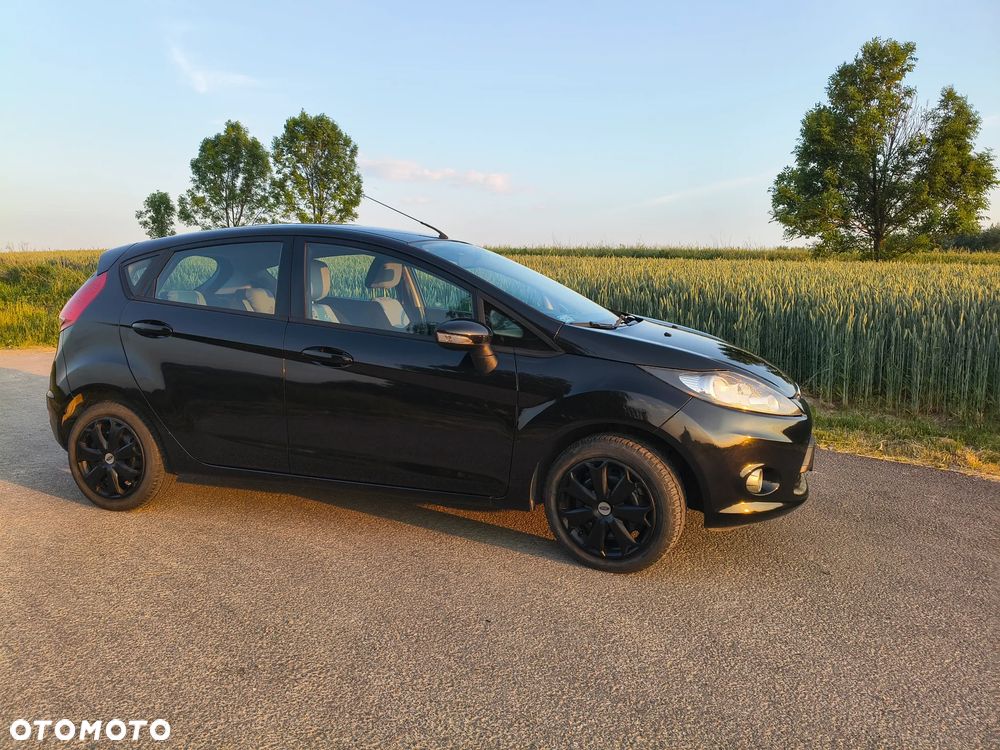 Ford Fiesta - 16