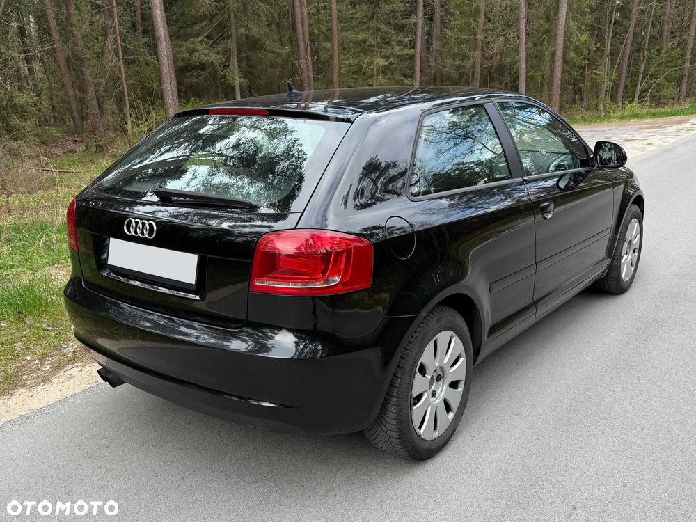 Audi A3 Sportback - 3