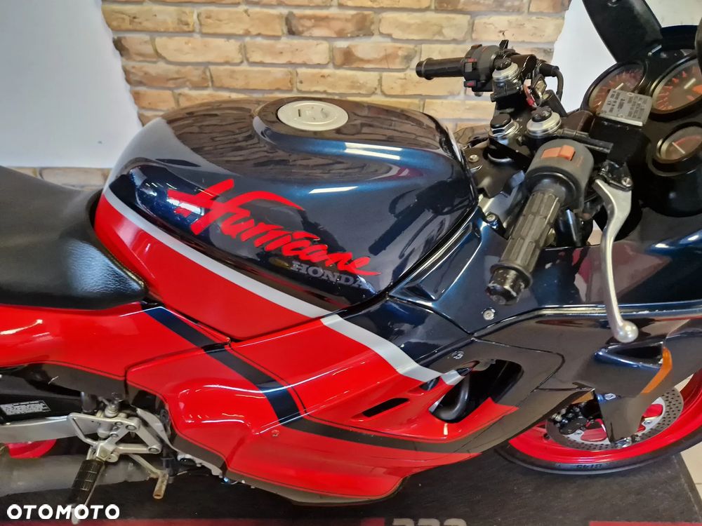 Honda CBR - 15