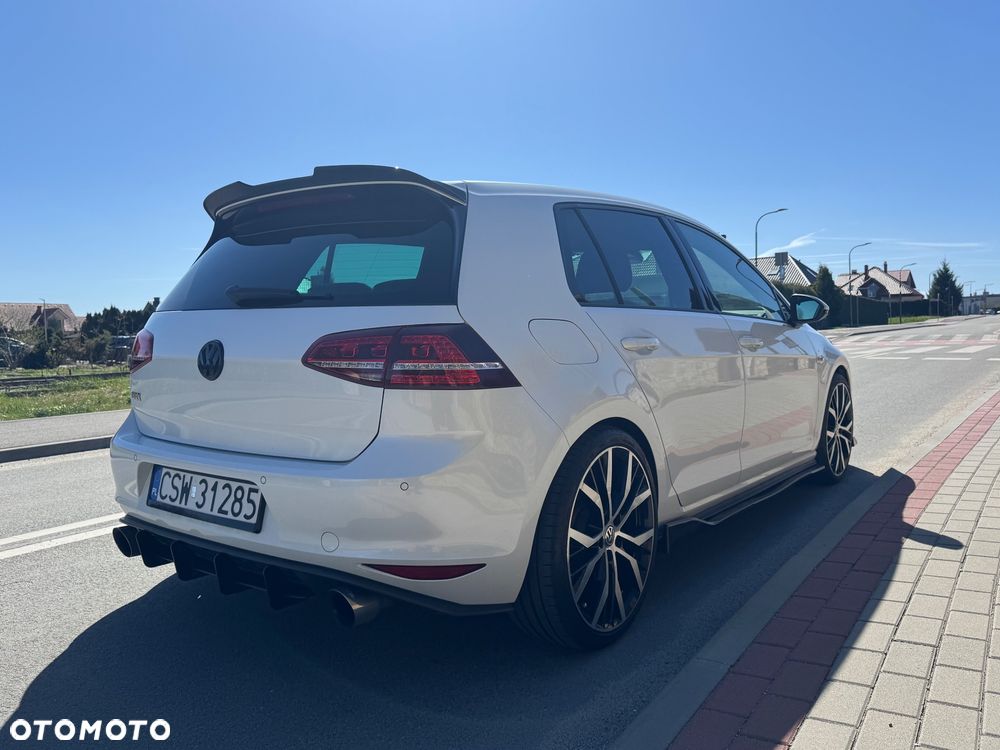Volkswagen Golf - 7