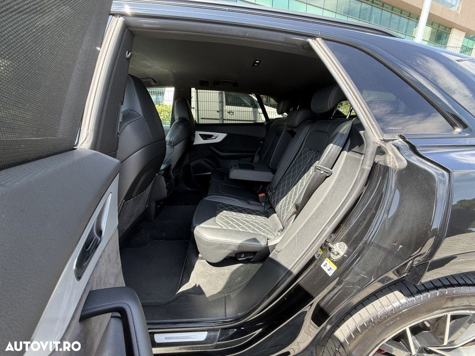 Audi Q8 60 TFSIe quattro tiptronic - 13