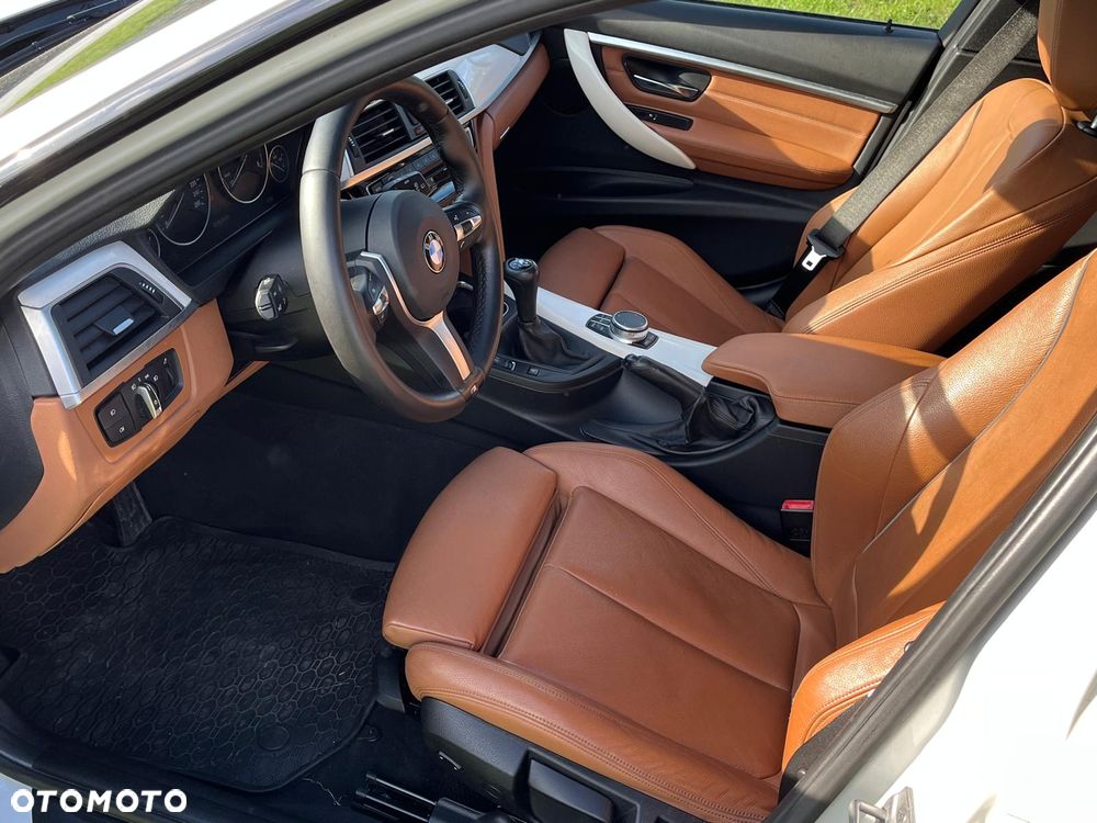 BMW Seria 3 320d Efficient Dynamics - 14