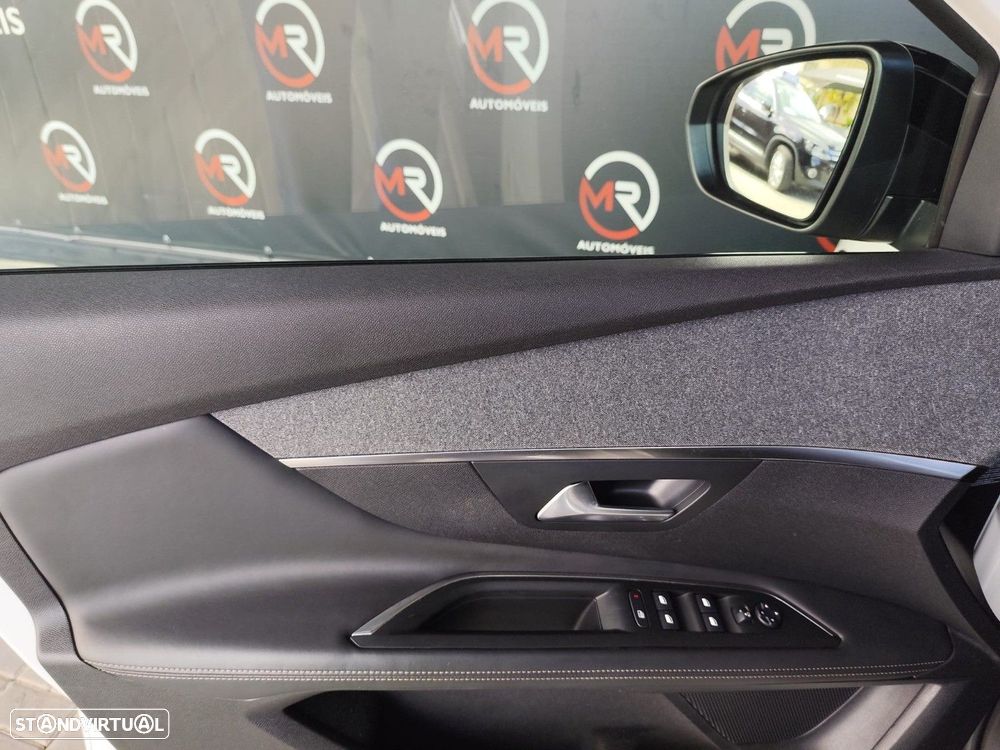 Peugeot 3008 1.6 BlueHDi GT Line Grip Control EAT6 - 29