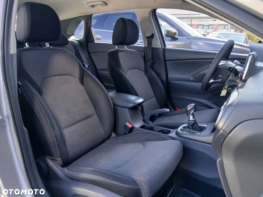 Hyundai i30 1.5 DPI Modern - 18