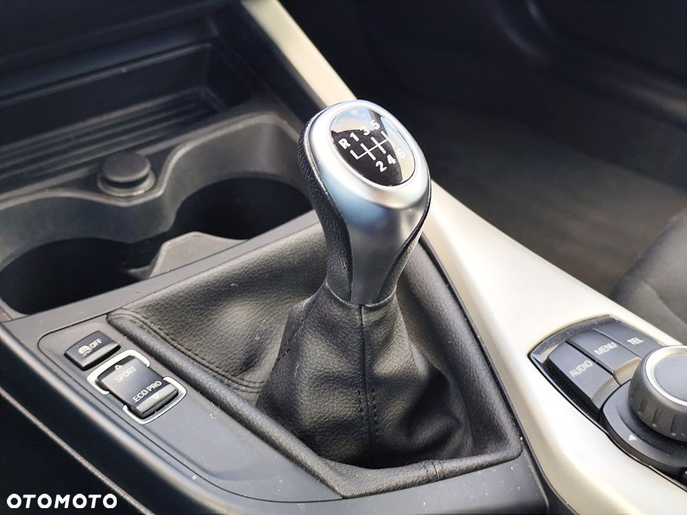 BMW Seria 1 116i Edition M Sport Shadow - 16